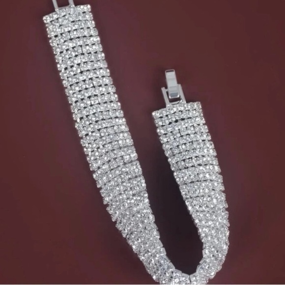 🎄CHRISTMAS GIFTS🎄 BRAND NEW-STUNNING SILVER COLOR SIMULATED DIAMOND BRACELET - Picture 4 of 6